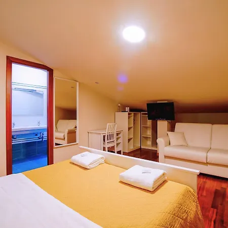 Sigis - Hotel *