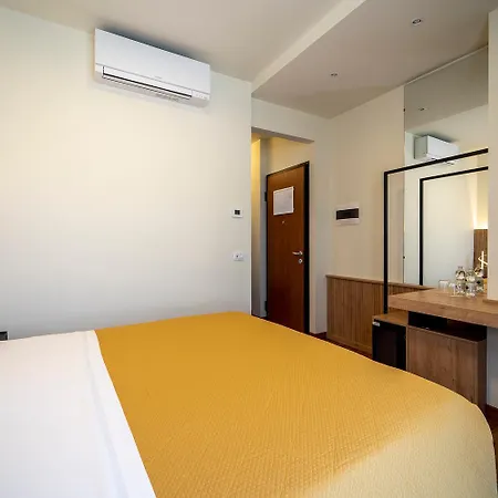 Hotel Sigis - *
